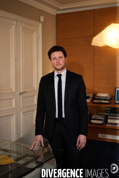 Portrait de Clement Beaune