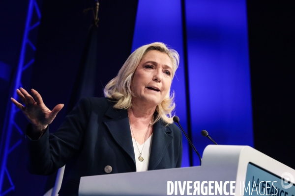 Marine le pen dans le nord