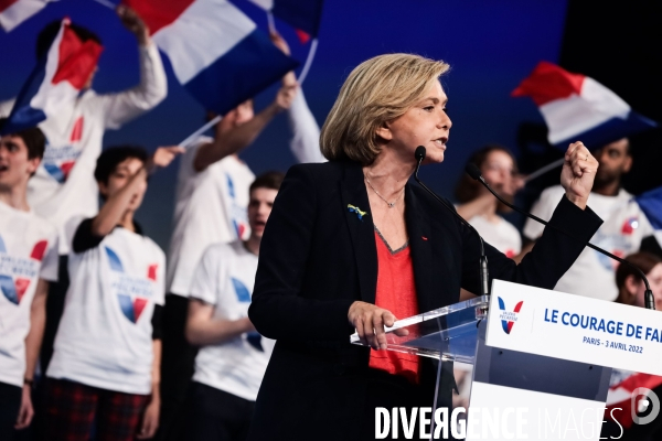 Valerie pecresse - meeting de la porte de versailles