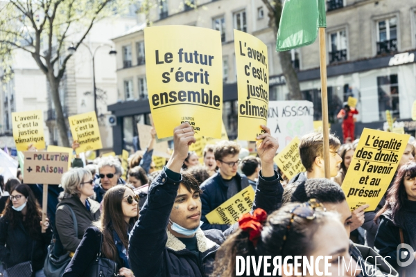 Marche Look up pour le climat et la justice sociale