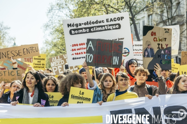 Marche Look up pour le climat et la justice sociale