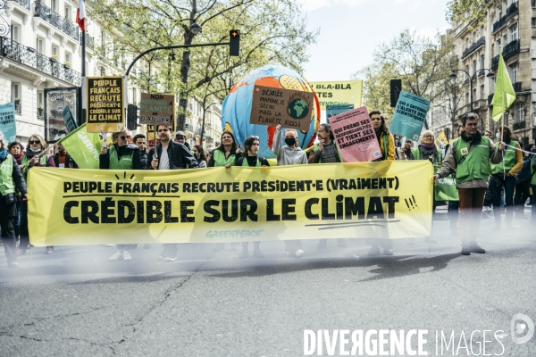 Marche Look up pour le climat et la justice sociale