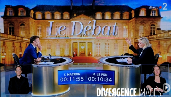 Capture d écran du débat de l  entre-deux tours de l election présentielle 2022