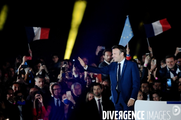 Emmanuel Macron au champ de mars pour fêter sa victoire à l élection présidentielle 2022