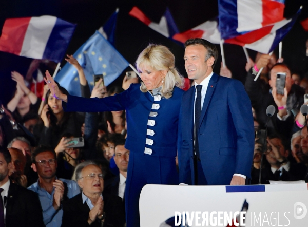 Emmanuel Macron au champ de mars pour fêter sa victoire à l élection présidentielle 2022