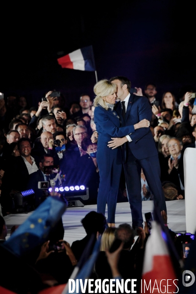 Emmanuel Macron au champ de mars pour fêter sa victoire à l élection présidentielle 2022