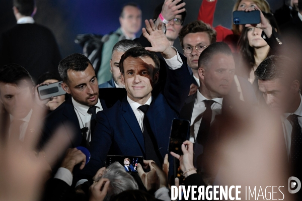 Emmanuel Macron au champ de mars pour fêter sa victoire à l élection présidentielle 2022