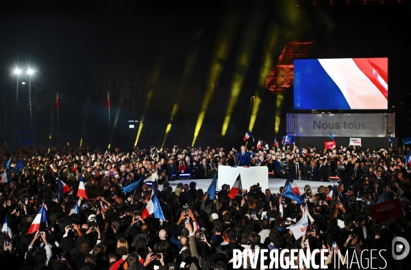 Emmanuel Macron au champ de mars pour fêter sa victoire à l élection présidentielle 2022