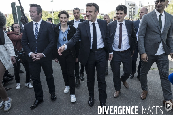 Déplacement d Emmanuel Macron à Saint-Denis