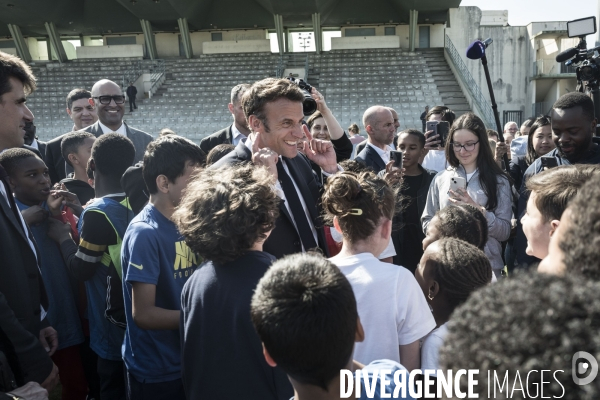 Déplacement d Emmanuel Macron à Saint-Denis