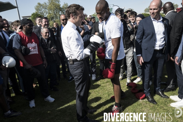 Déplacement d Emmanuel Macron à Saint-Denis