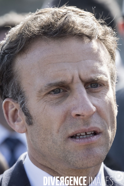 Déplacement d Emmanuel Macron à Saint-Denis