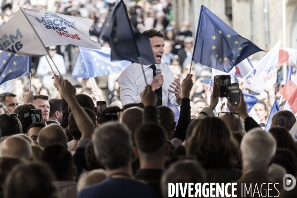 Déplacement d Emmanuel Macron dans le Lot.