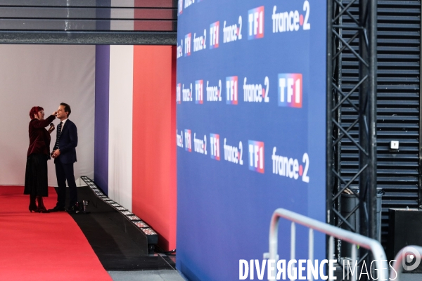 Arrivees des candidats pour le debat macron-le pen