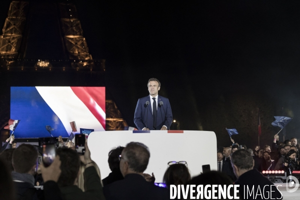 Emmanuel Macron réélu, au Champs de Mars.