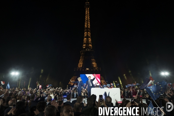 Emmanuel Macron réélu, au Champs de Mars.