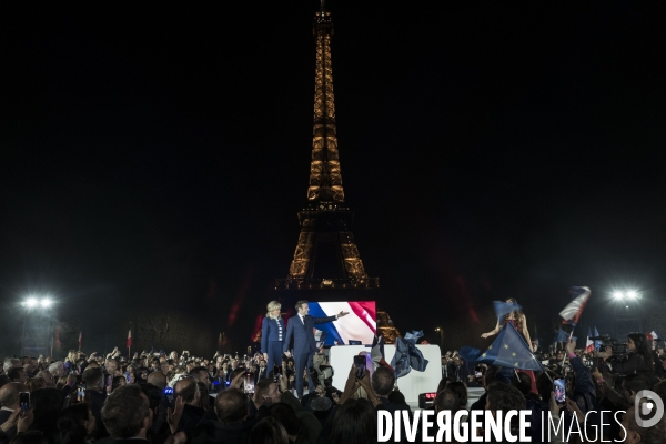 Emmanuel Macron réélu, au Champs de Mars.