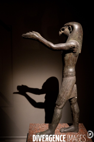 Pharaon des deux terres au musée du Louvre.