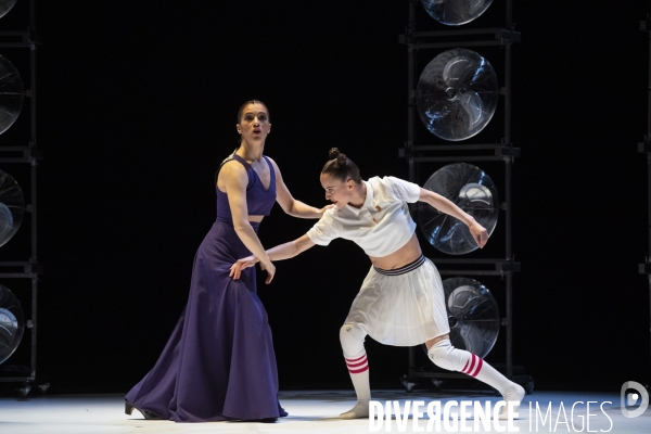 YOUME de Honji Wang et Sébastien Ramirez
