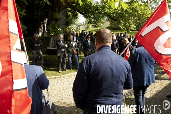 Hommage du 1 er mai Force Ouvriere au Mur des Fédérés