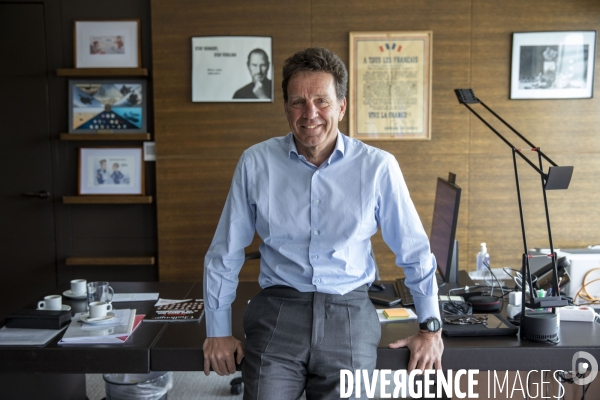 Geoffroy Roux de Bézieux président du MEDF, dans son bureau.