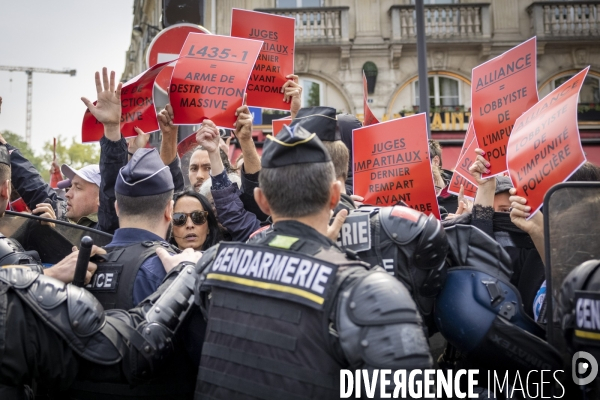 Manifestation des policiers du syndicat Alliance