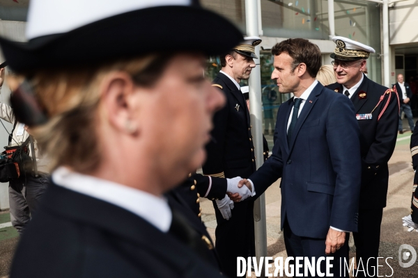 Emmanuel macron a l hopital percy des armees