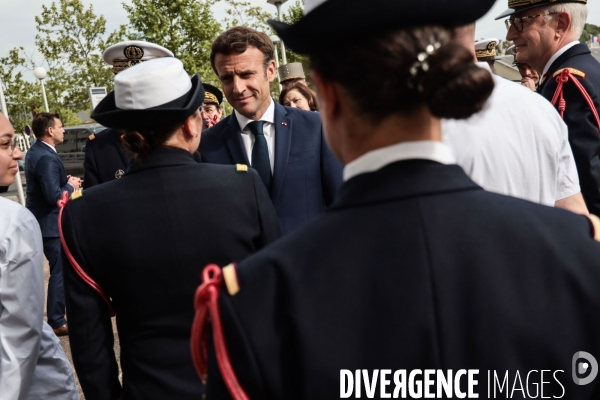 Emmanuel macron a l hopital percy des armees