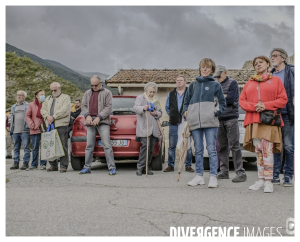 Le long de la Transbassealpine Digne Nice ( le bois et autres racontards )