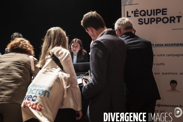 Séminaire des candidats aux législatives de la majorité présidentielle.