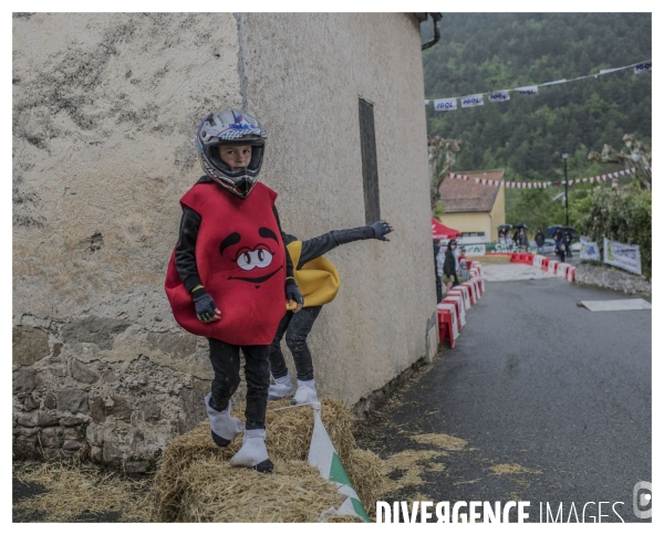 Le long de la Transbassealpine Digne Nice ( les caisses à savons )