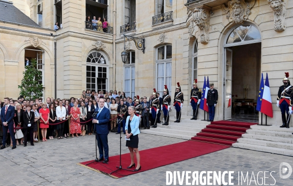 Passation entre jean Castex et Elisabeth Borne