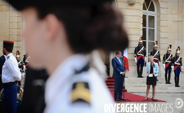 Passation entre jean Castex et Elisabeth Borne