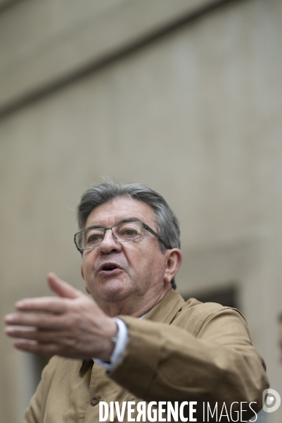 Melenchon annonce sa non candidature