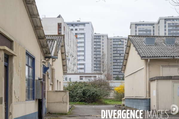 Dans les studios Eclair désaffectés, à Epinay-sur-Seine, en Seine-saint-Denis