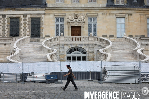 Fontainebleau L escalier en fer à cheval retrouve son éclat.