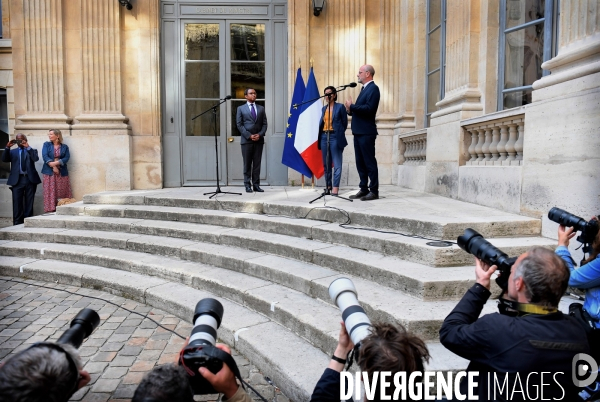 Passation de pouvoir entre jean michel blanquer et Pap Ndiaye