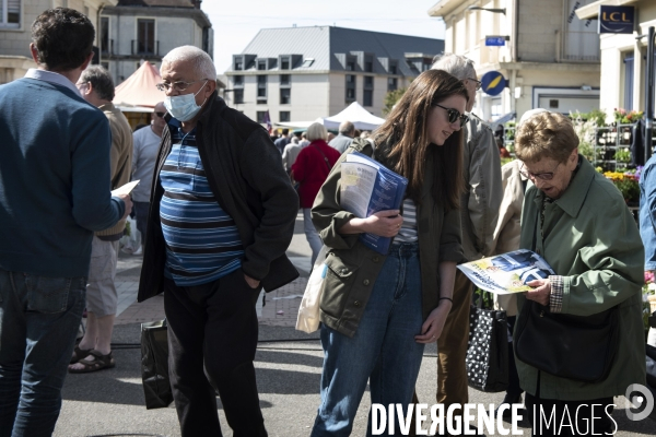 Illustrations campagne des législatives sur le marché d Yvetot en Seine-Maritime