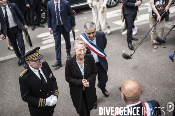 Elisabeth Borne, première ministre aux Mureaux.