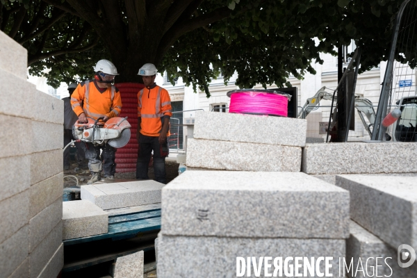 Chantier de pavage d une zone piétonne