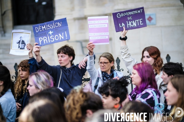 Manifestation contre les violences faites aux femmes en politique