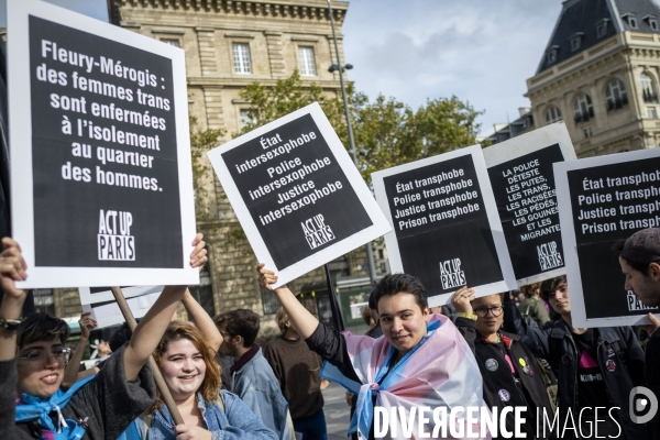 Manifestation ExistransInter des personnes trans et intersexes a Paris.