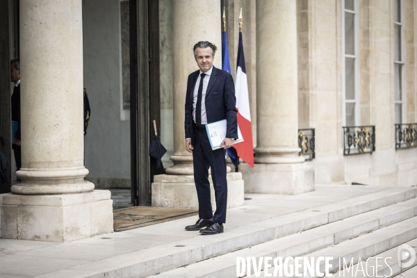 Premier conseil des ministres du gouvernement d Elisabeth Borne