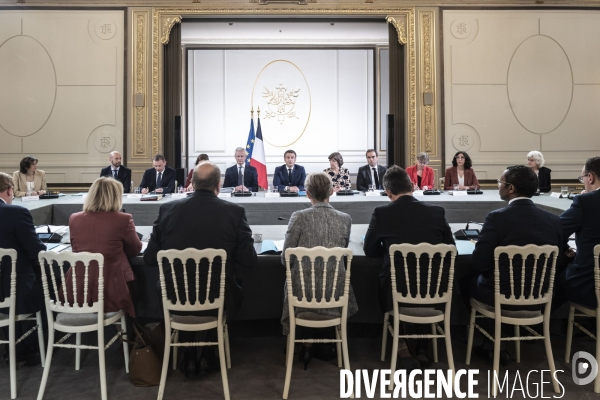 Premier conseil des ministres du gouvernement d Elisabeth Borne