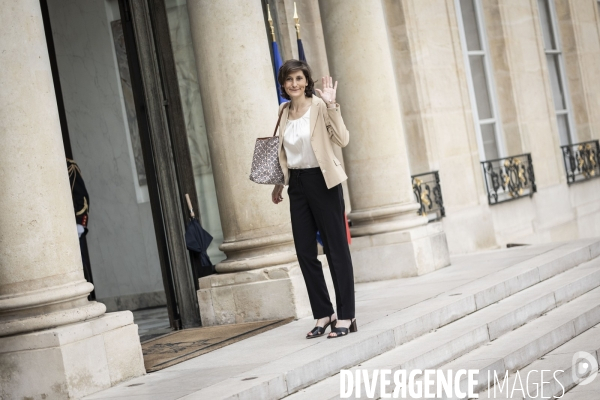 Premier conseil des ministres du gouvernement d Elisabeth Borne