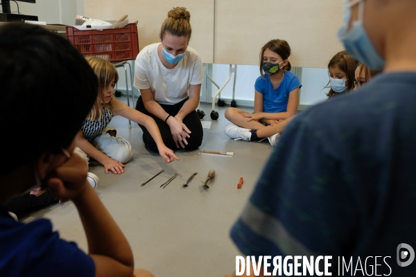 Exposition et atelier éducatif pour enfants durant le festival  Sciences infuses   Archéologie, un passé retrouvé   à la bibliothèque François Mitterand du Pré-Saint-Gervais