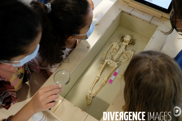 Exposition et atelier éducatif pour enfants durant le festival  Sciences infuses   Archéologie, un passé retrouvé   à la bibliothèque François Mitterand du Pré-Saint-Gervais