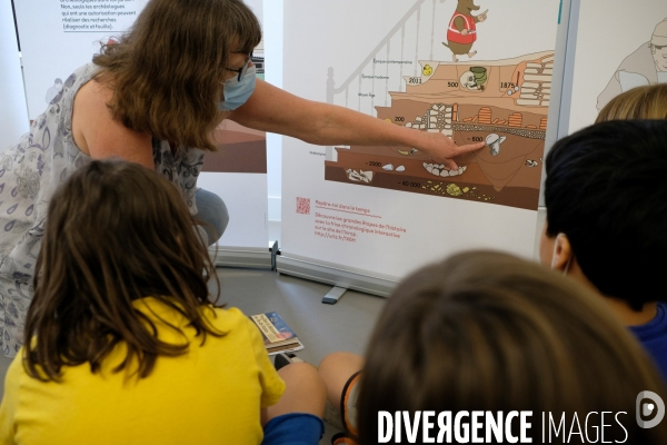Exposition et atelier éducatif pour enfants durant le festival  Sciences infuses   Archéologie, un passé retrouvé   à la bibliothèque François Mitterand du Pré-Saint-Gervais