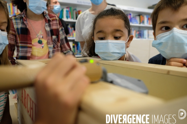 Exposition et atelier éducatif pour enfants durant le festival  Sciences infuses   Archéologie, un passé retrouvé   à la bibliothèque François Mitterand du Pré-Saint-Gervais