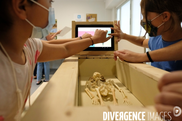 Exposition et atelier éducatif pour enfants durant le festival  Sciences infuses   Archéologie, un passé retrouvé   à la bibliothèque François Mitterand du Pré-Saint-Gervais